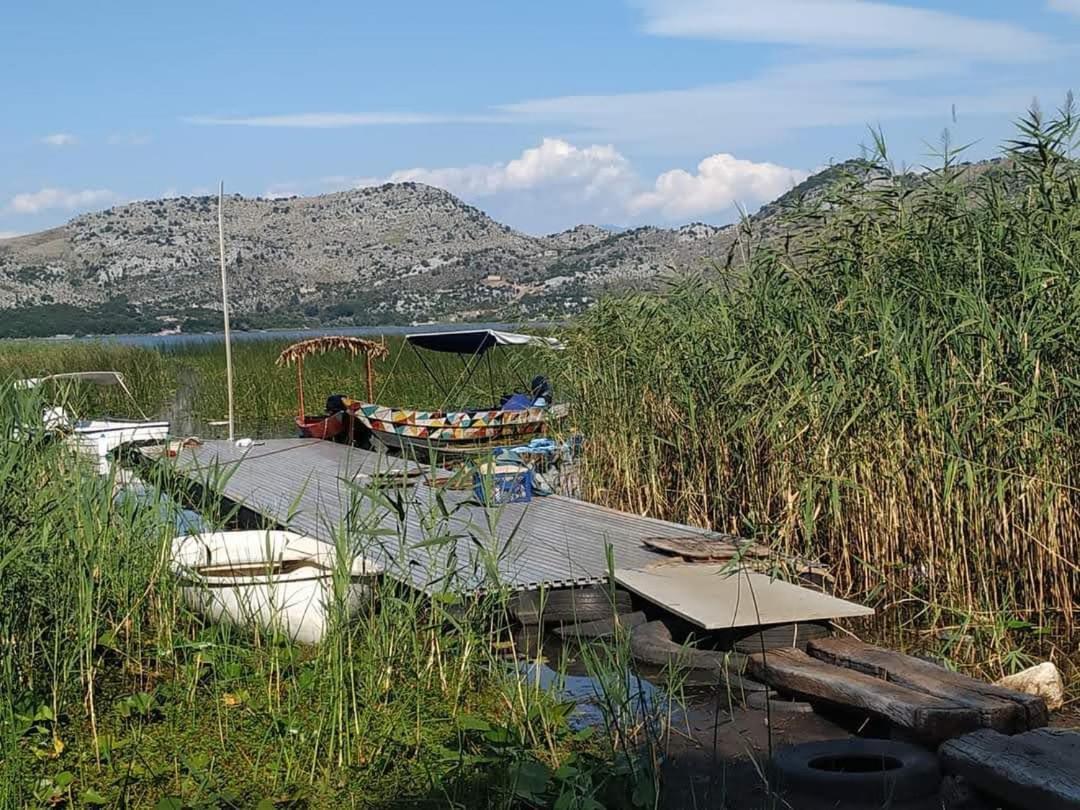 Holiday Home Haustor With Skadar Lake View Podgorica Exterior photo