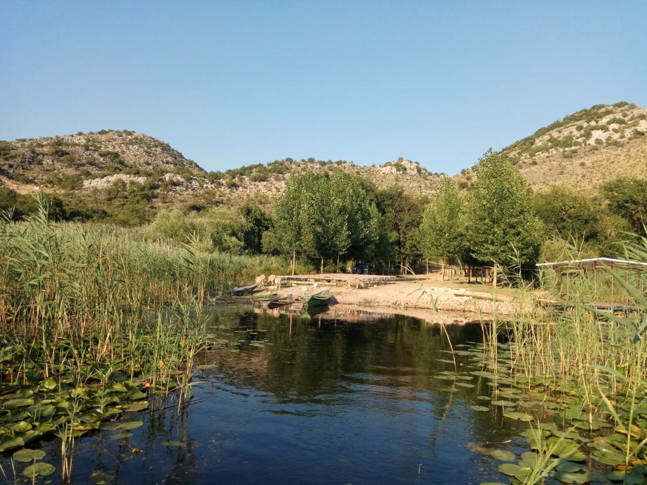 Holiday Home Haustor With Skadar Lake View Podgorica Exterior photo