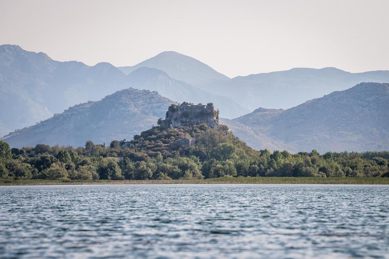 Holiday Home Haustor With Skadar Lake View Podgorica Exterior photo