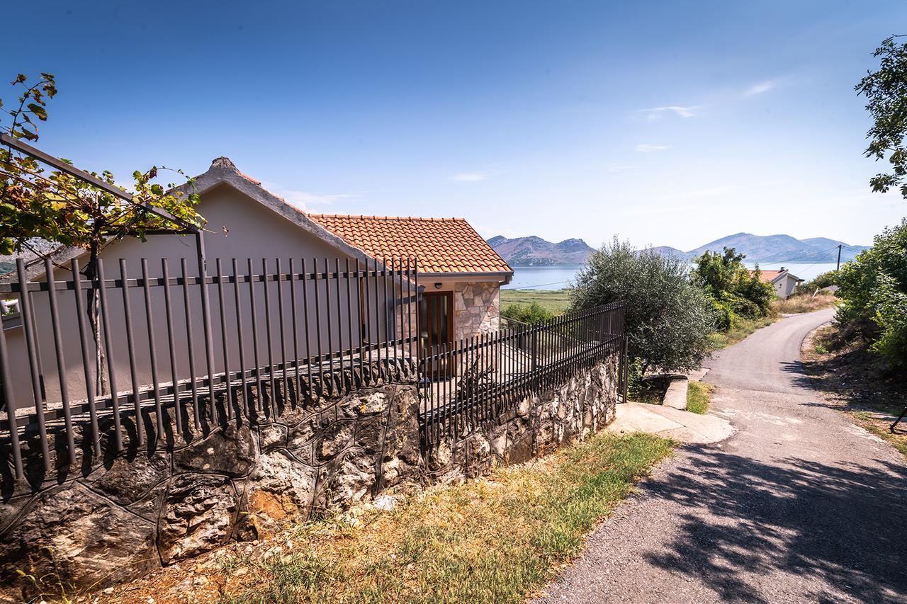 Holiday Home Haustor With Skadar Lake View Podgorica Exterior photo